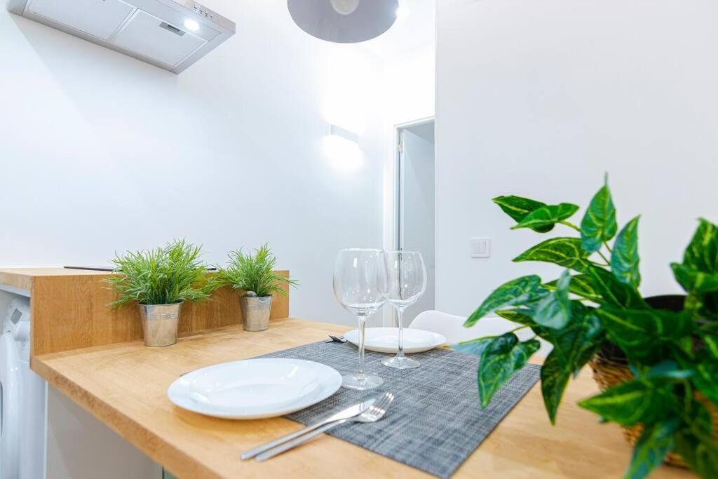 Cerca De Plaza Tirso De Molina Apartment Madrid Exterior photo